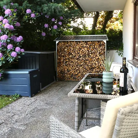 アパート Weiher Mit Terrasse & Parkplatz
